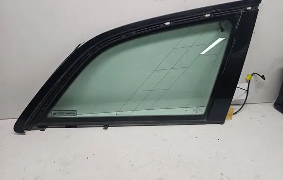 Audi Q7 4L Rear side window 43R001583
