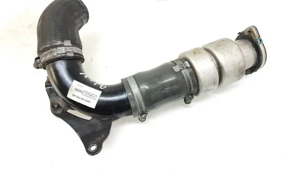 Volvo V40 Intercooler hose/pipe AV616C750AE 31338151 133682