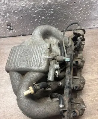 BMW 3 E30 Intake manifold 1709587