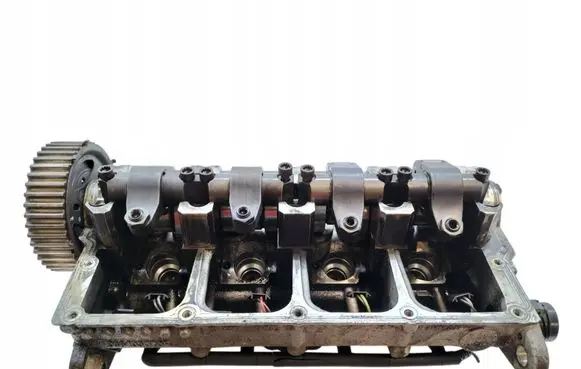 Volkswagen Polo IV 9N3 Engine head 038103373R