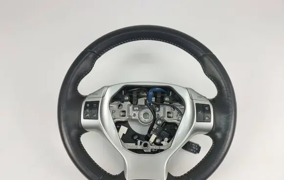 Toyota Yaris Steering wheel