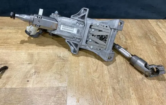 Ford Kuga II Steering wheel axle CV613C529EA F041000029 T15041000929