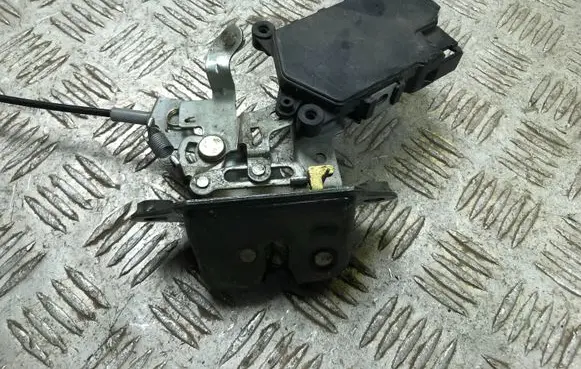 Subaru Legacy Tailgate/trunk/boot lock/catch/latch