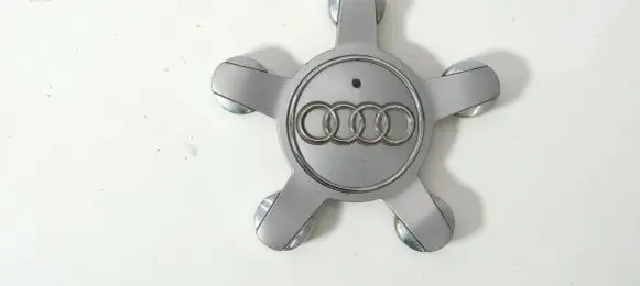 Audi A4 S4 B8 8K Original wheel cap 8R0601165