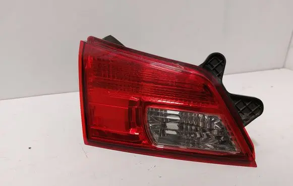 Subaru Outback Tailgate rear/tail lights 13220072