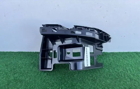 Volkswagen Touran III Rear bumper mounting bracket 5TA807454