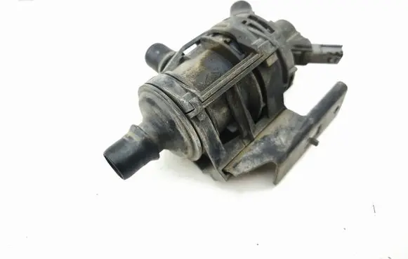 Nissan Navara D23 Thermostat/thermostat housing 110615JU0B