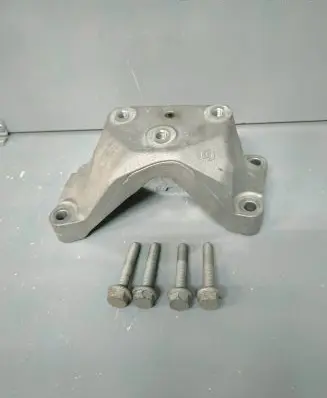 Volkswagen Caddy Engine mounting bracket 3Q0199117A
