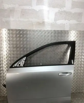 Skoda Octavia Mk3 (5E) Front door