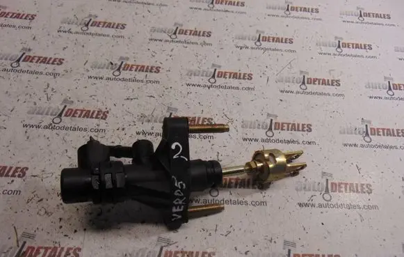 Toyota Corolla Verso AR10 Clutch master cylinder