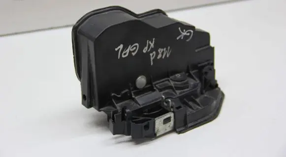 BMW X3 E83 Rear door lock