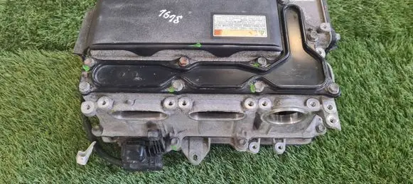 Toyota Prius+ (ZVW40) Voltage converter inverter G920028030