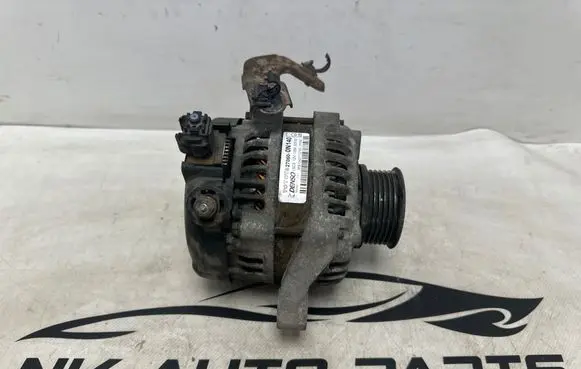 Toyota Auris E180 Generator/alternator 270600N140 MS1042113780