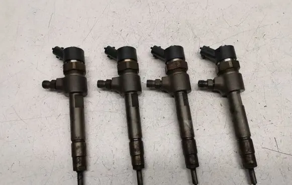 Fiat Marea Fuel injectors set 0445110002