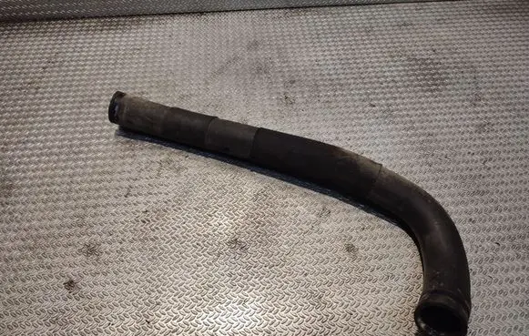 Iveco Daily 35 - 40.10 Engine coolant pipe/hose