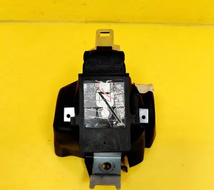Mitsubishi Space Star Middle seatbelt (rear) 