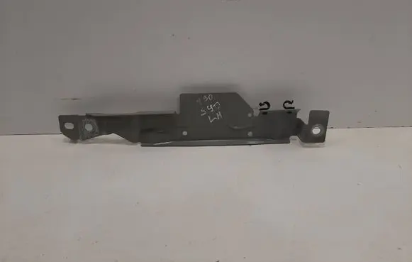Fender mounting bracket