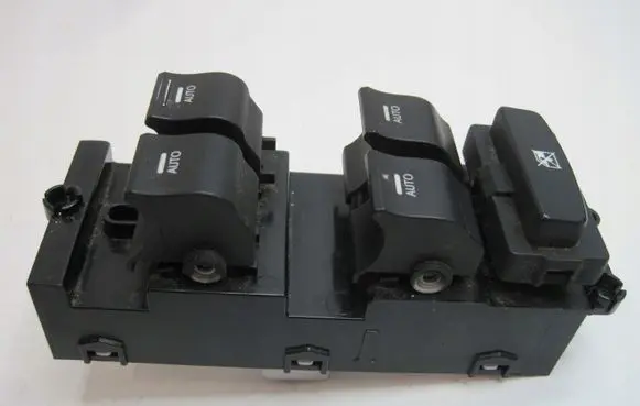 Hyundai i40 Central console control unit 935703Z050