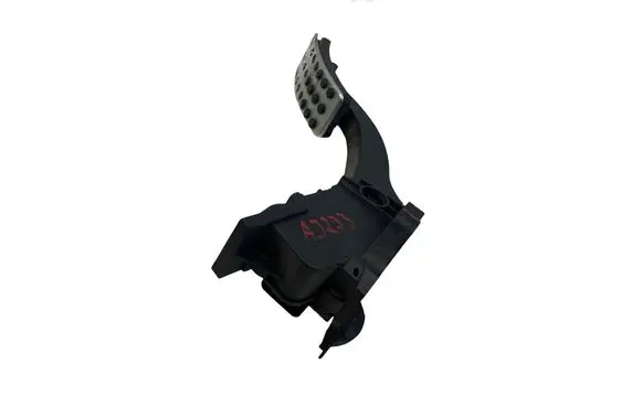 Mercedes-Benz CLA C117 X117 W117 Accelerator throttle pedal A246300