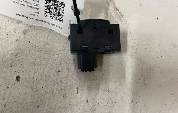 Peugeot 407 Electric window control switch 96360166XT 766A300605 93269707