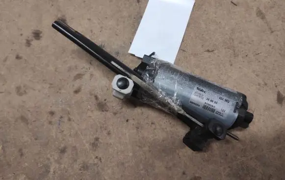 Land Rover Range Rover L322 Seat adjustment motor 404963 368604