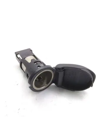 Renault Clio IV 12 V Socket (front) 