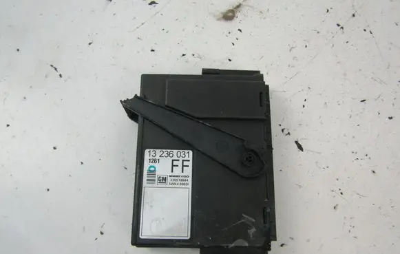 Opel Combo C Central body control module 