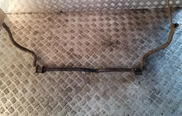 Suzuki Grand Vitara II Front anti-roll bar/sway bar