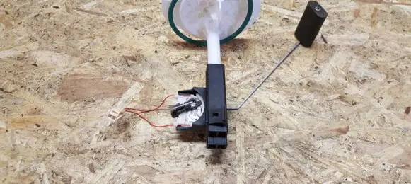Fuel level sensor