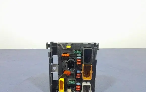 Peugeot 307 Fuse box set 9661708280
