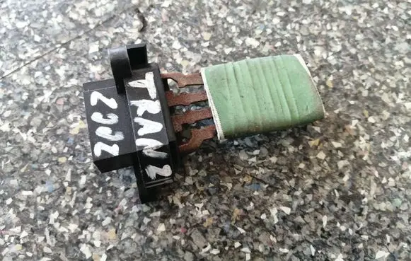 Ford Transit Heater blower motor/fan resistor 3C1H18B647AA