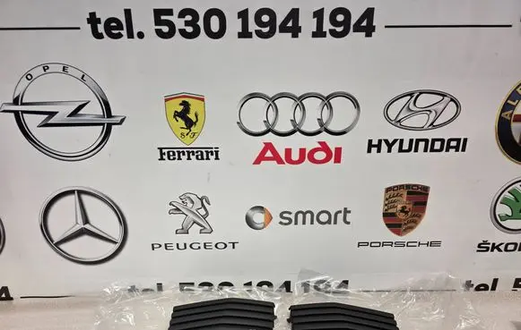 Peugeot 3008 II Front grill 9837414880