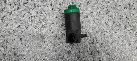 Peugeot 306 Windscreen/windshield washer pump