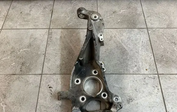Ford Ranger IV Front wheel hub MB3C3K170EB