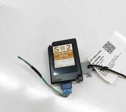 Toyota Prius (XW30) Keyless (KESSY) go control unit/module 2713000081 8974047020