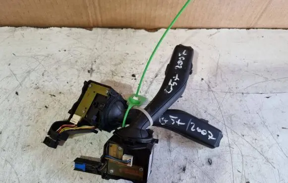 Volkswagen Golf V Indicator stalk 1K0953513A