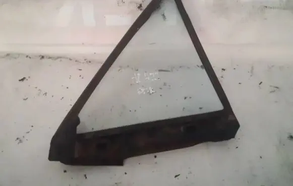 Mazda 6 Rear vent window glass 