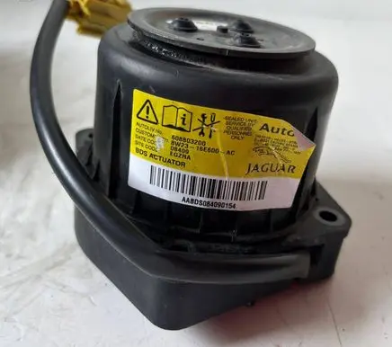 Jaguar XF X250 Pedestrian airbag 608803200