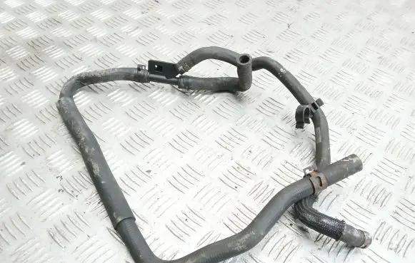 Toyota Avensis T270 Headlight washer hose/pipe 