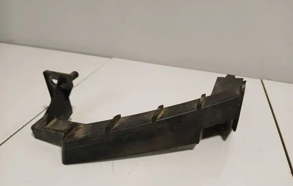 Mazda 6 Headlight/headlamp mounting bracket 