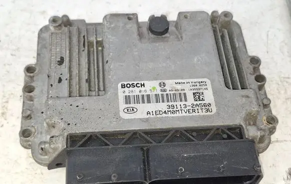 KIA Ceed Engine control unit/module 391132A560 0281016571 1039S37145