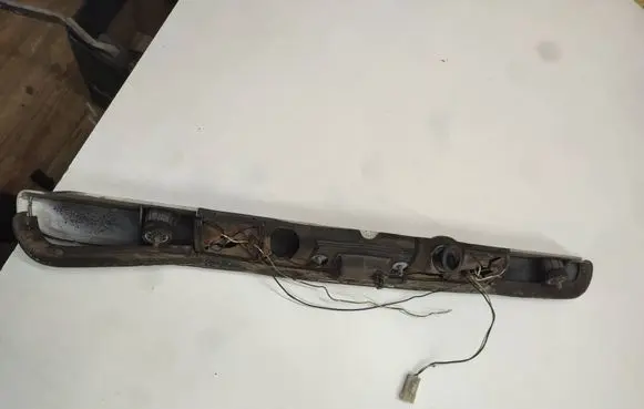 Volvo S70 V70 V70 XC Trunk door license plate light bar 9152287 17221
