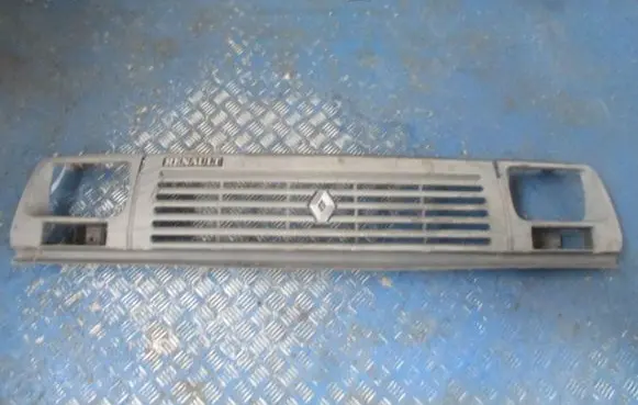 Renault Master I Front grill 7700760900