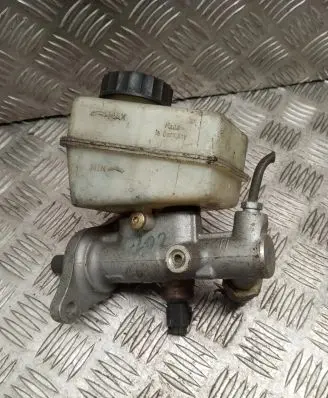 Mercedes-Benz C W202 Master brake cylinder
