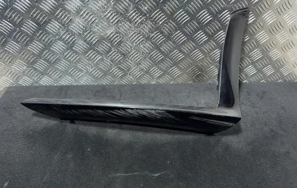 Mercedes-Benz CLA C118 X118 Front bumper lip 