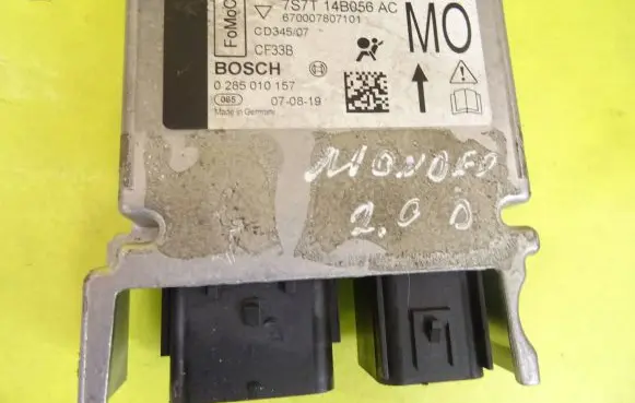 Ford Mondeo MK IV Airbag control unit/module 7S7T14B056AC 7S7T14B056 0285010157