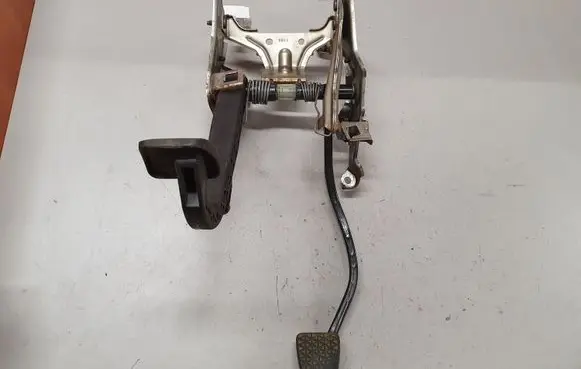 Opel Meriva A Pedal assembly 93389969