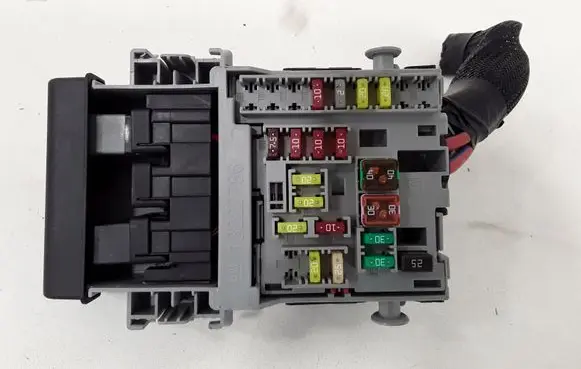 Opel Insignia A Fuse module