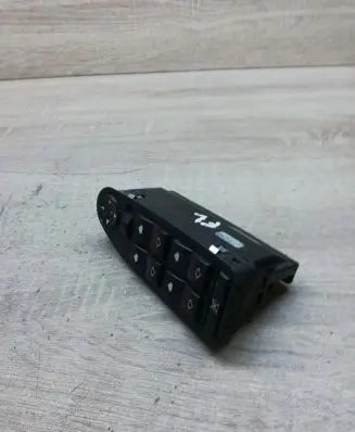 BMW 5 E39 Electric window control switch 6904306