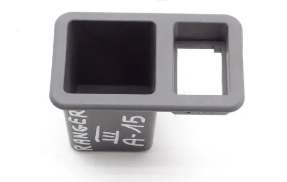 Ford Ranger Glove box UR5655311